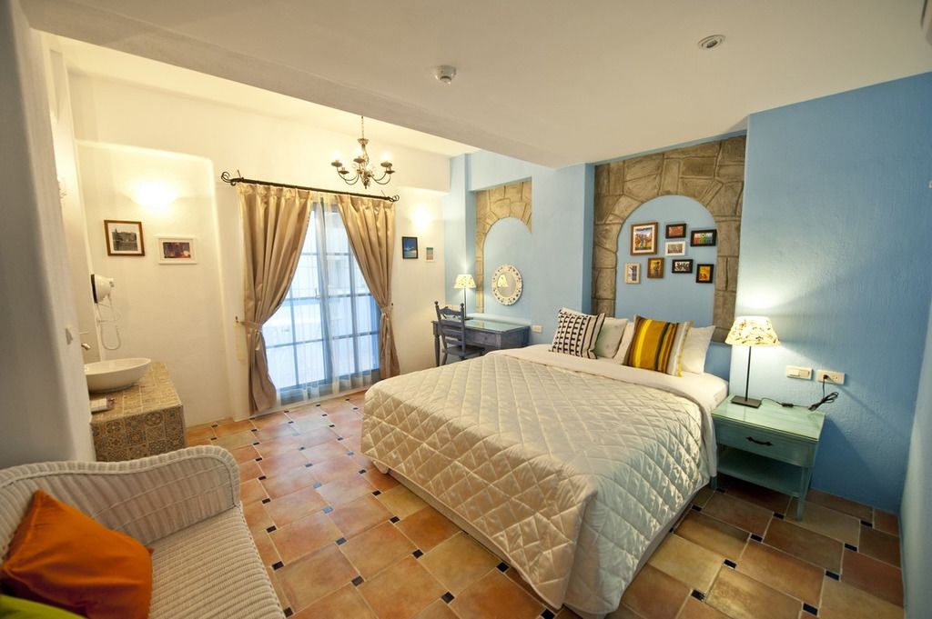 villa, 3 bedrooms | minibar, individually decorated, individually furnished, desk