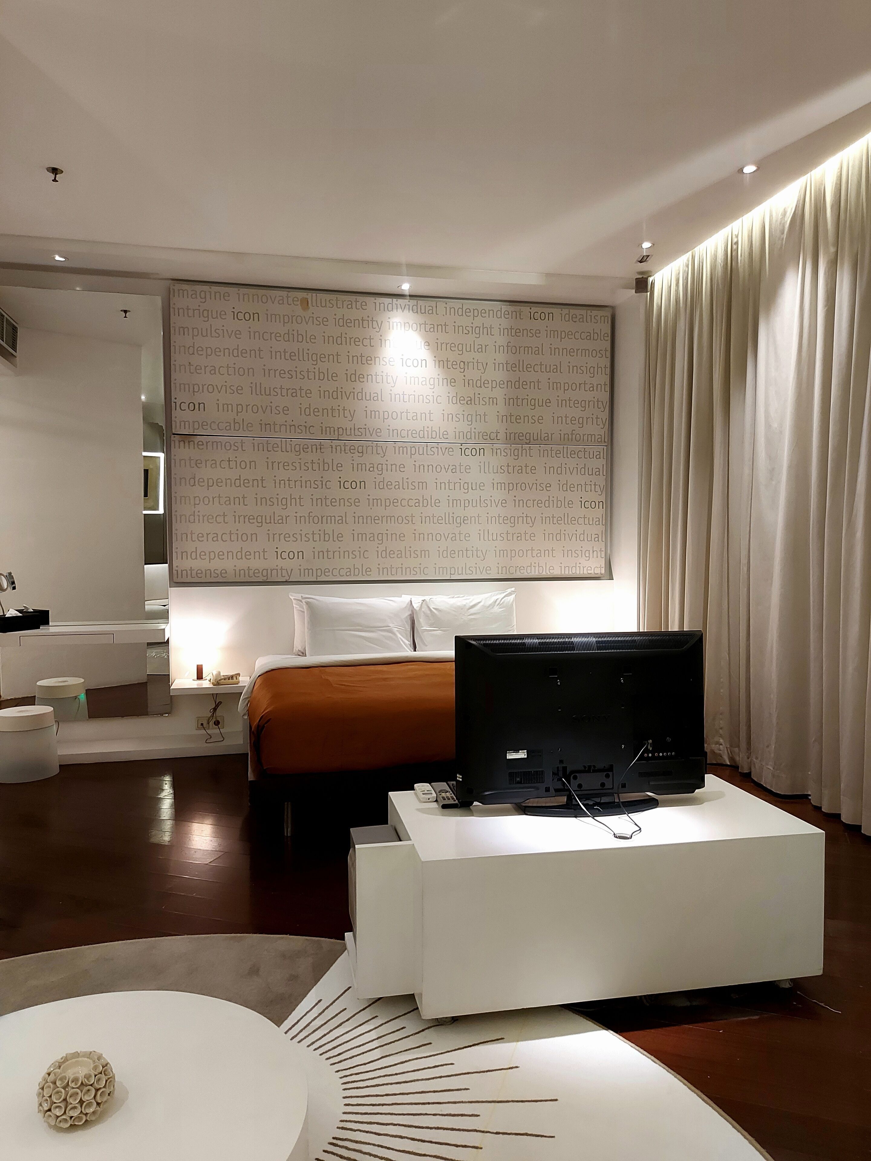 1 bedroom, minibar, in-room safe, desk