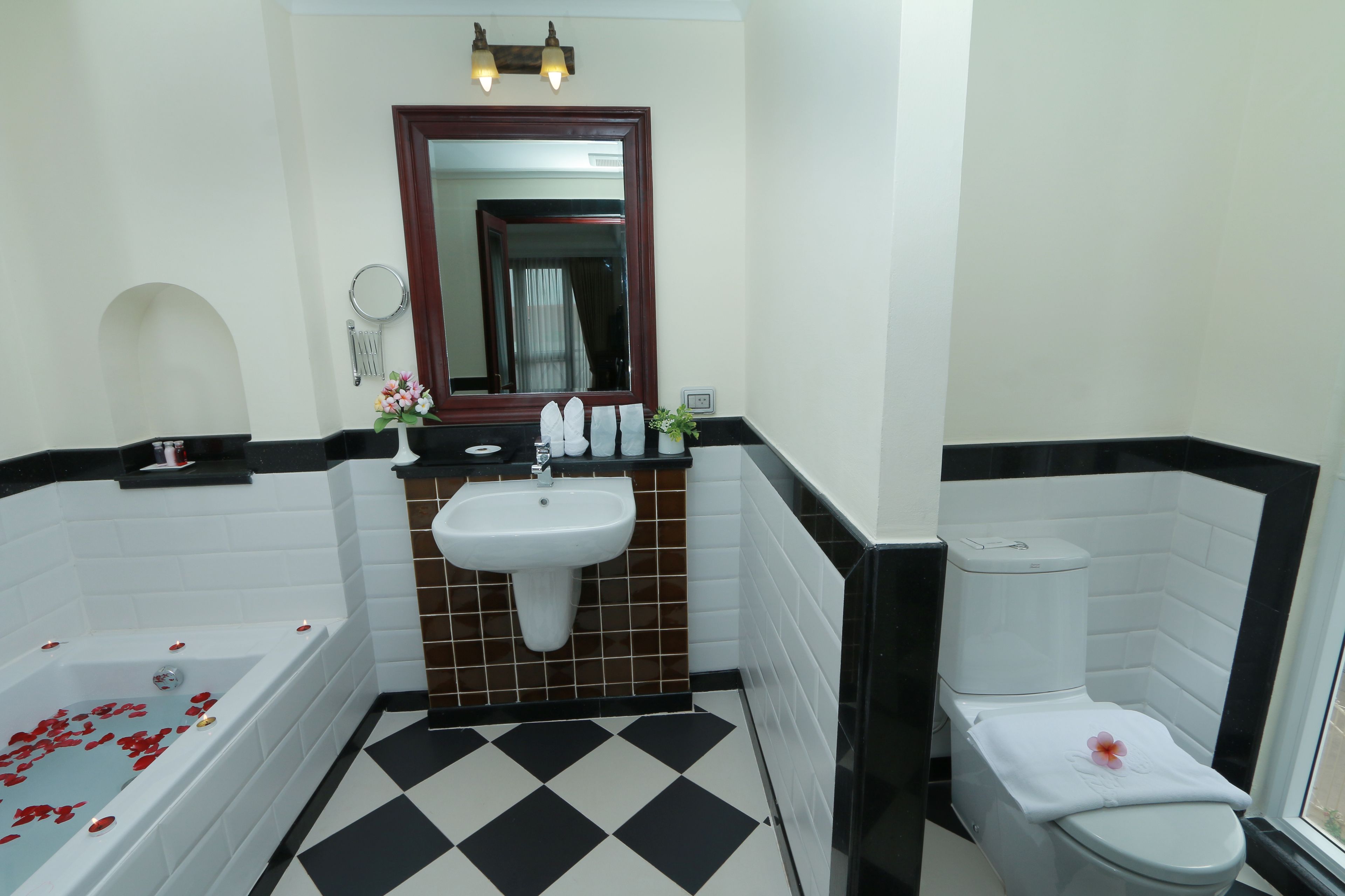 executive patouxay view | bathroom | deep-soaking bathtub, free toiletries, hair dryer, bathrobes