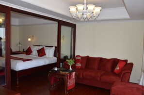 President Suites | Oppholdsrom | En 24-tommers LCD-TV med kabel-kanaler samt TV
