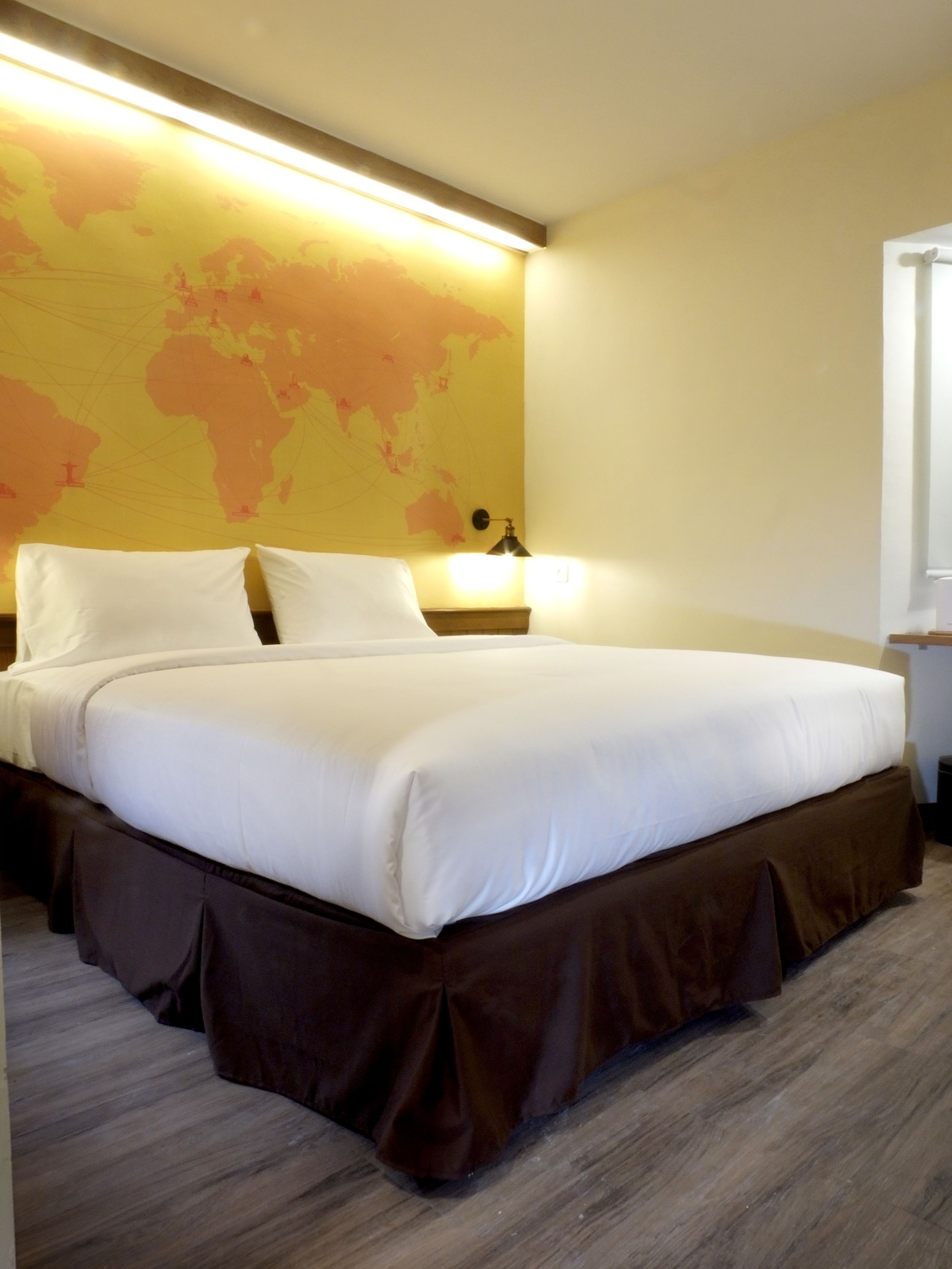 Bureau, Wi-Fi gratuit, draps fournis