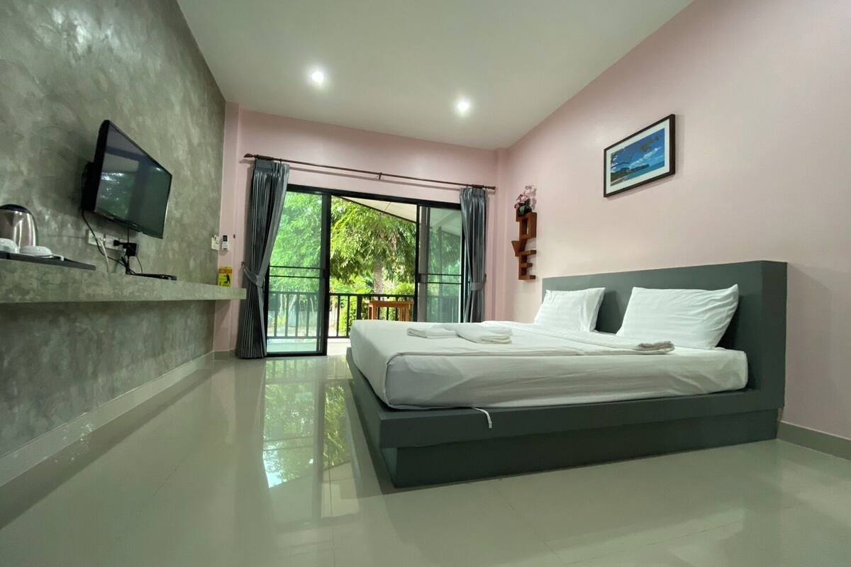 deluxe room, 1 double bed | blackout curtains, free wifi