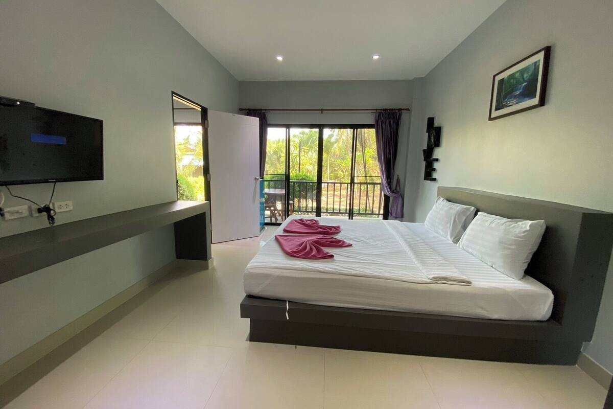 family room, 2 double beds | blackout curtains, free wifi