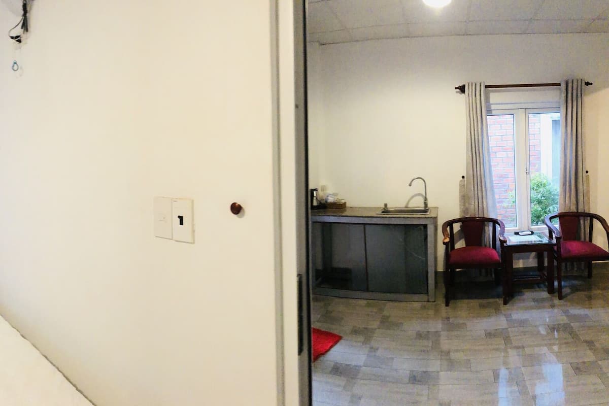 Her Family Room | Minibar, desk, free WiFi