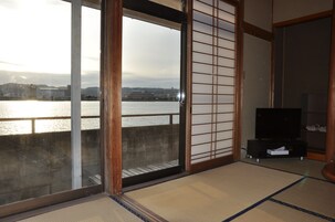 Japanese Style Room Two, Non Smoking (Bunk Beds & Futon) | In-room safe, blackout drapes, iron/ironing board, free WiFi