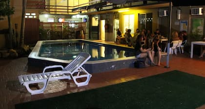 Crocodilly Inn - Hostel