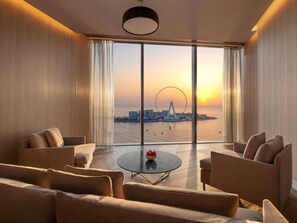 Ropa de cama de alta calidad y artículos del minibar gratis 