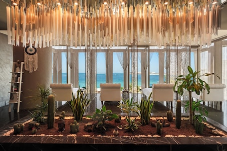 Couples treatment rooms, sauna, steam room, Turkish bath. Rixos Premium Dubai JBR