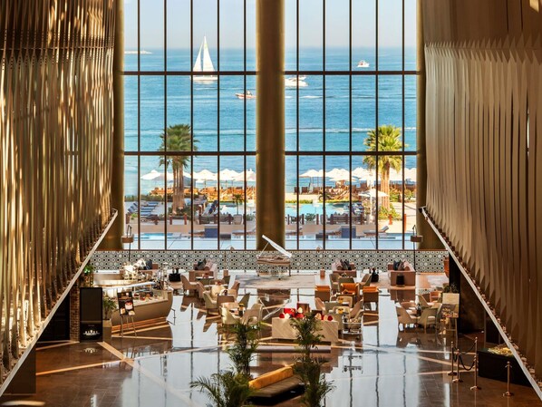 4 restaurants; breakfast, lunch, and dinner served - Rixos Premium Dubai JBR (Dubai)