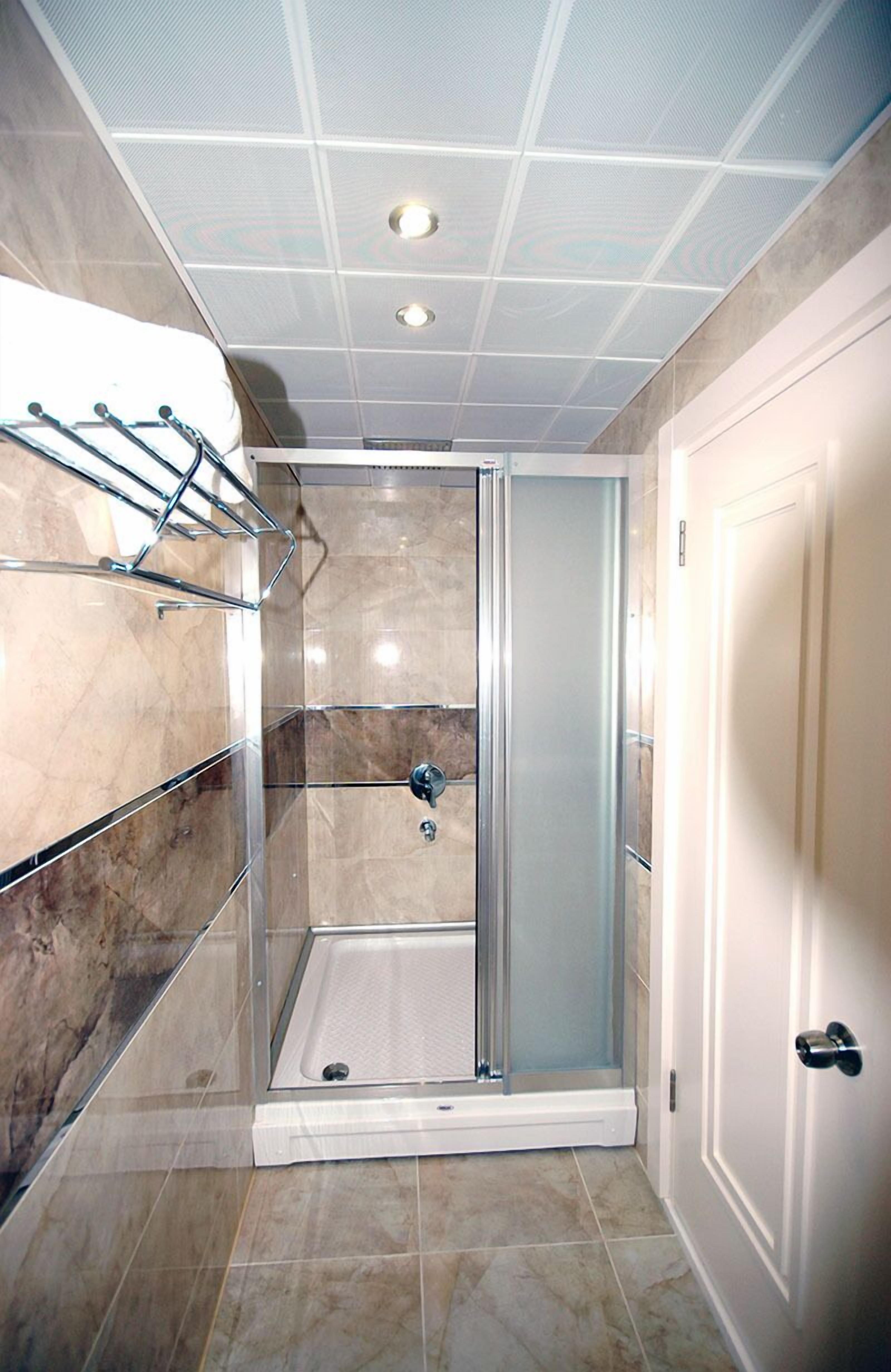 shower, free toiletries, hair dryer, slippers