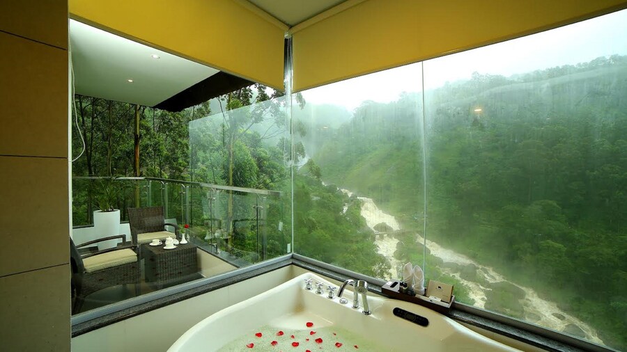 Blanket Hotel and Spa