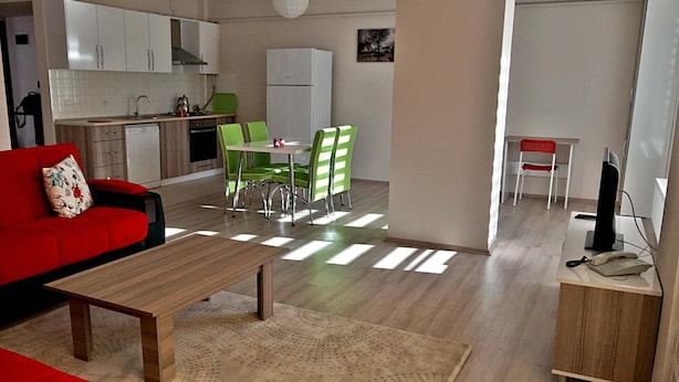LCD TV - Hayat Home Suite (Erzincan)