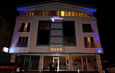 Hayat Home Suite