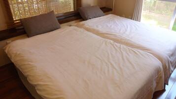 Condo | 1 bedroom, desk, iron/ironing board, free WiFi