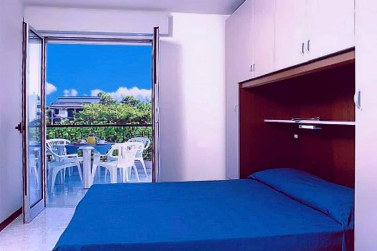 Appartamento, 1 camera da letto | Una cassaforte in camera, insonorizzazione