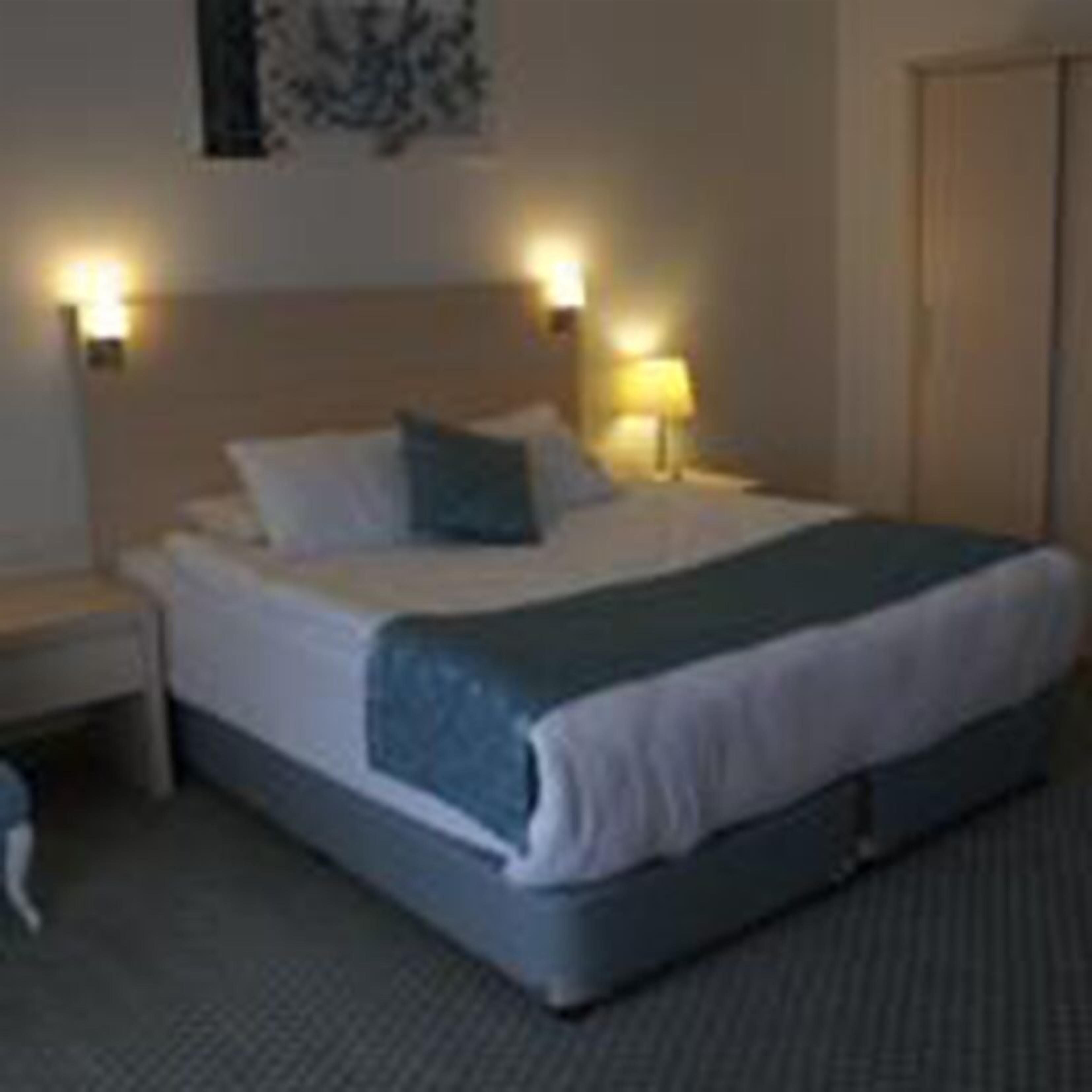 family triple room, city view | premium bedding, free minibar items, in-room safe, desk