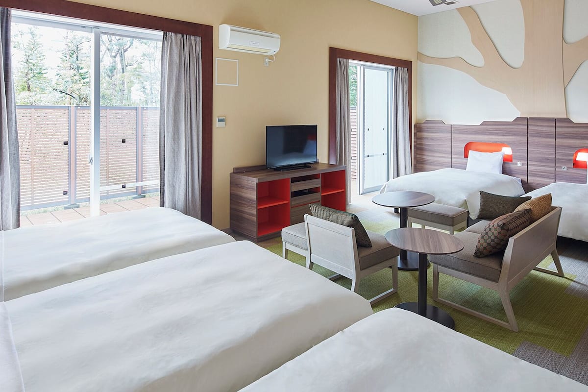 ตู้นิรภัยในห้องพัก, โต๊ะทำงาน, ผ้าม่านกันแสง, Wi-Fi ฟรี