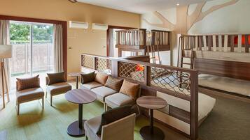 Executive Sixth Corner Terrace Room for 6 People, Non Smoking | 1 bedroom, in-room safe, desk, blackout curtains