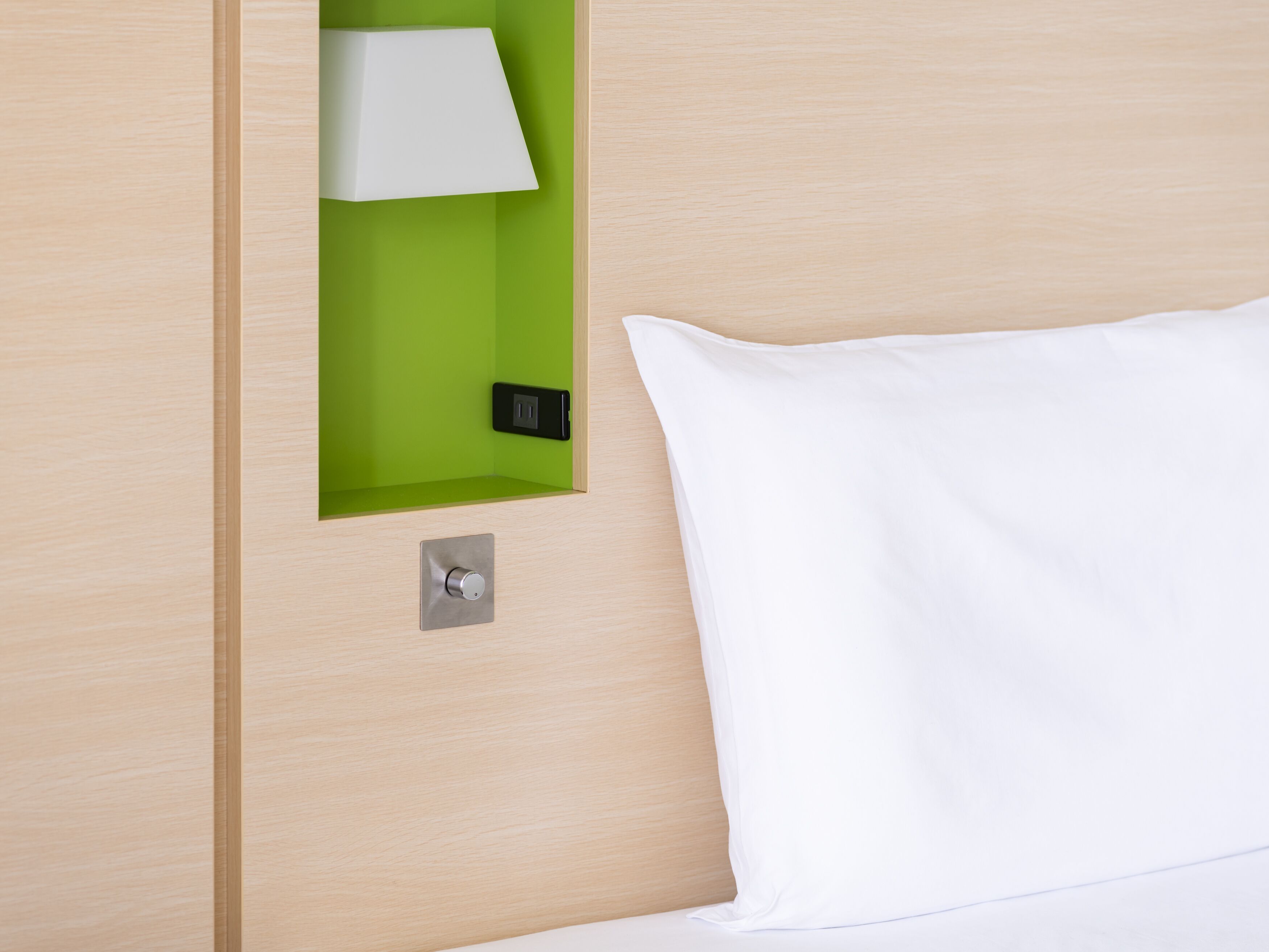 1 bedroom, in-room safe, desk, blackout curtains