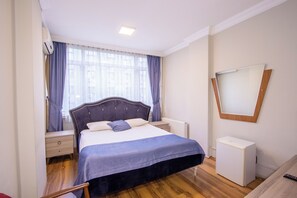 Double or Twin Room, 1 Double or 2 Single Beds | Minibar, in-room safe, desk, laptop workspace - Tac Hotel (Ankara)