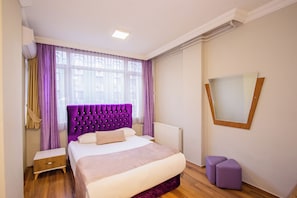 Double or Twin Room, 1 Double or 2 Twin Beds | Minibar, in-room safe, desk, laptop workspace - Tac Hotel (Ankara)