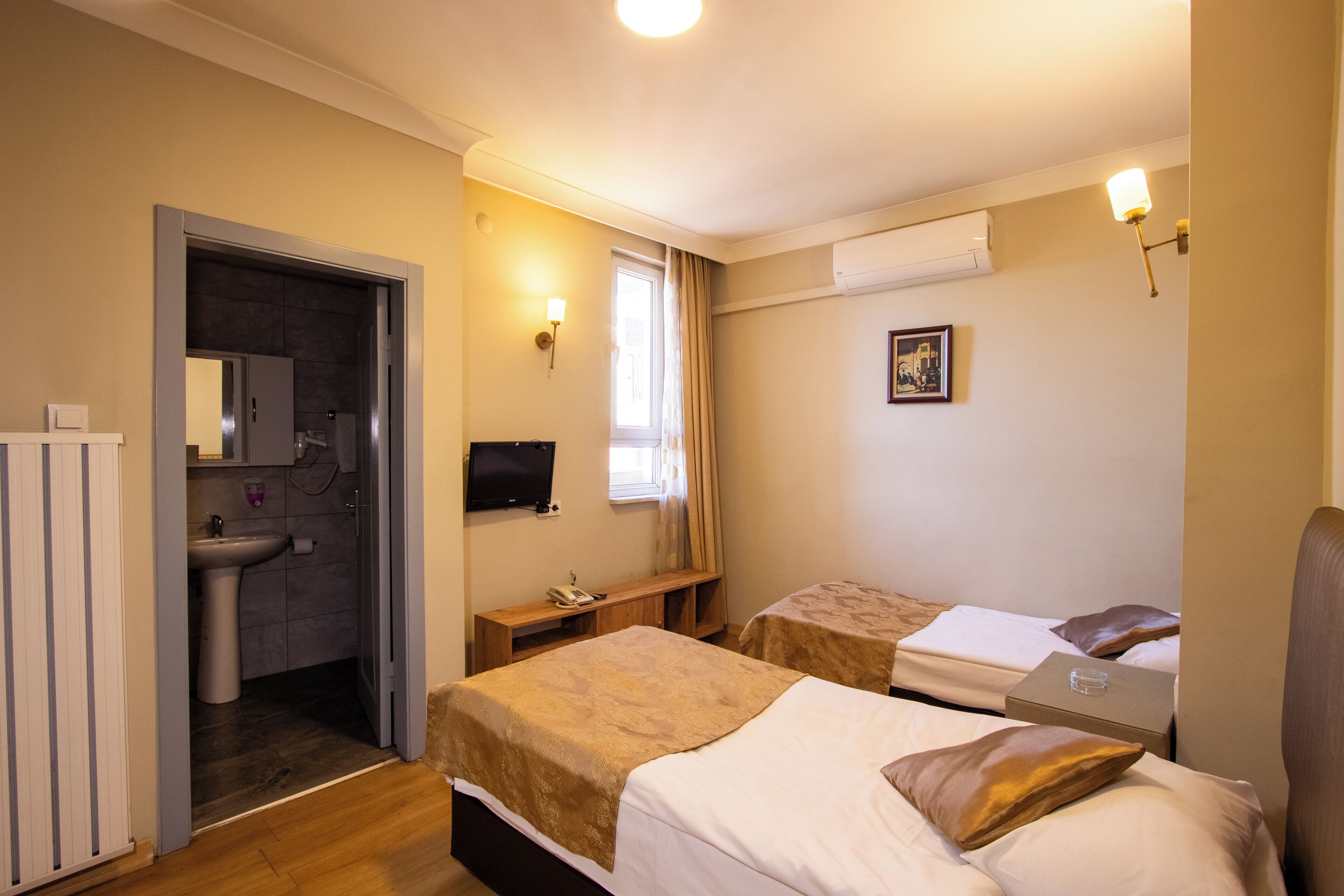 Photo - Tac Hotel