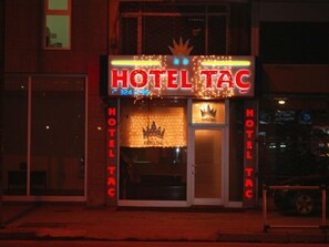 Property entrance - Tac Hotel (Ankara)