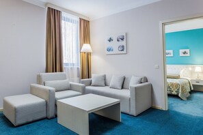 Suite | In-room safe, desk, blackout drapes, free cribs/infant beds - Aqua-Minsk Hotel (Minsk)
