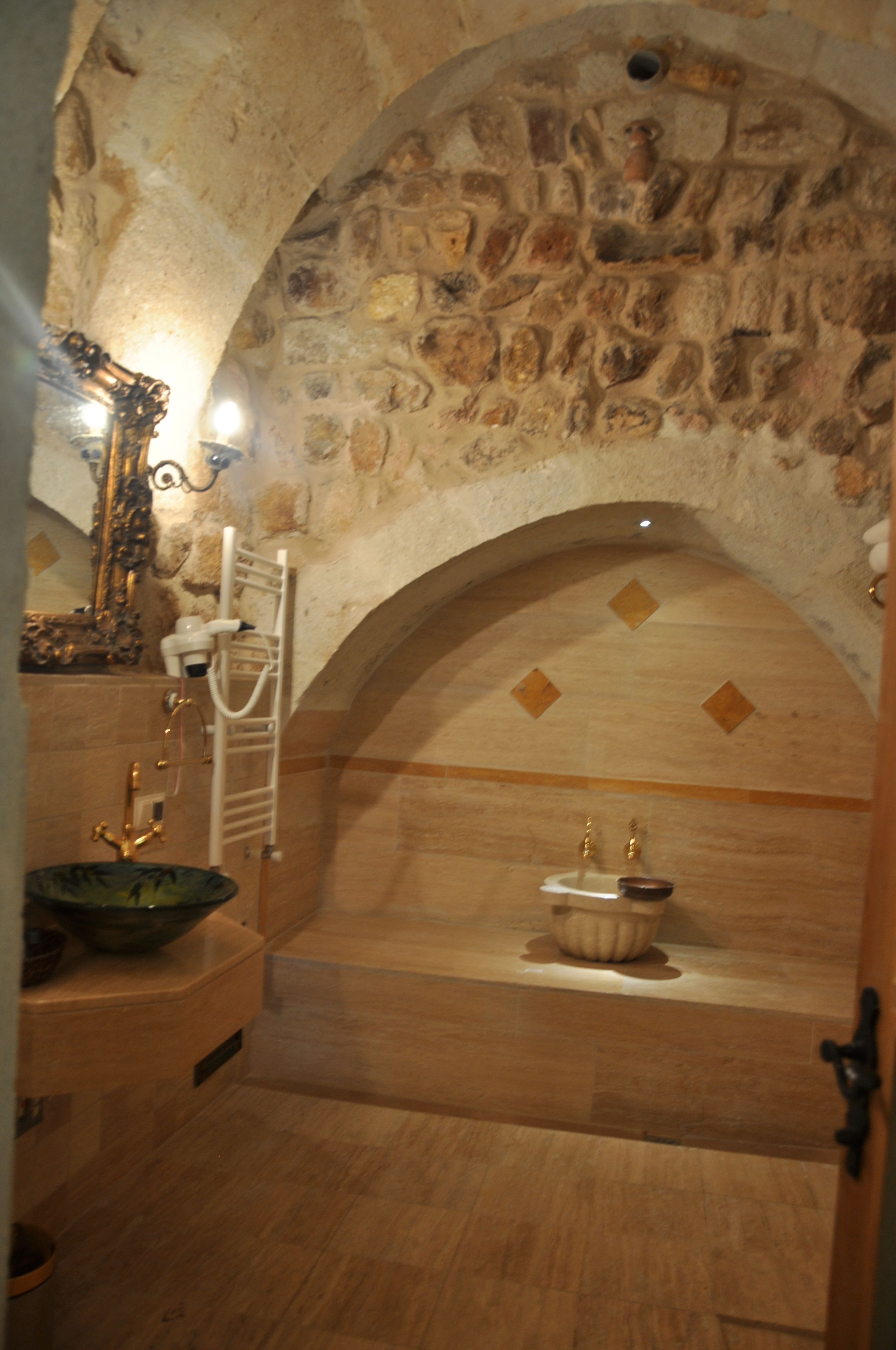 suite with turkish bath | bathroom | shower, free toiletries, hair dryer, bathrobes
