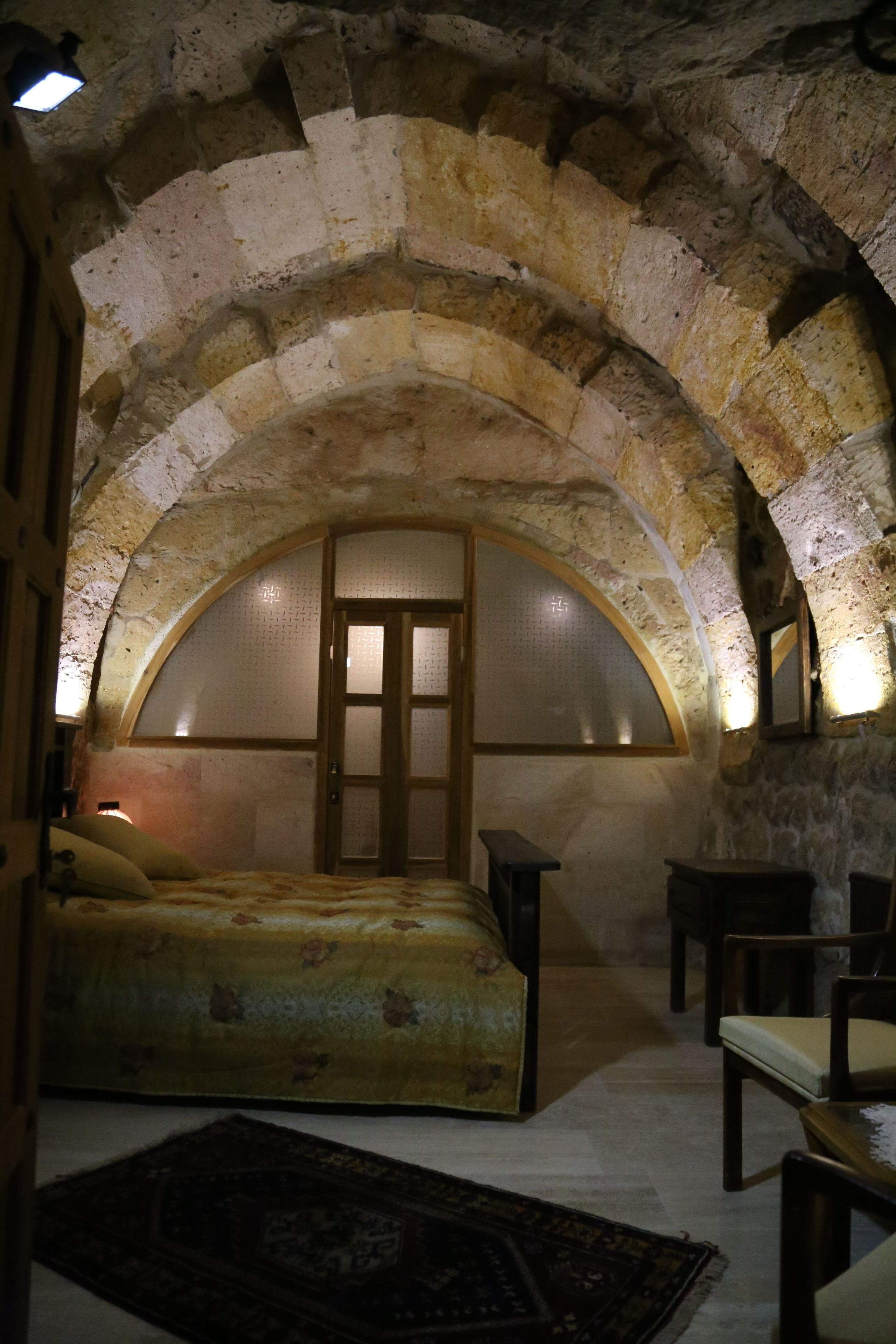 classic double room, 1 queen bed | egyptian cotton sheets, premium bedding, desk, soundproofing