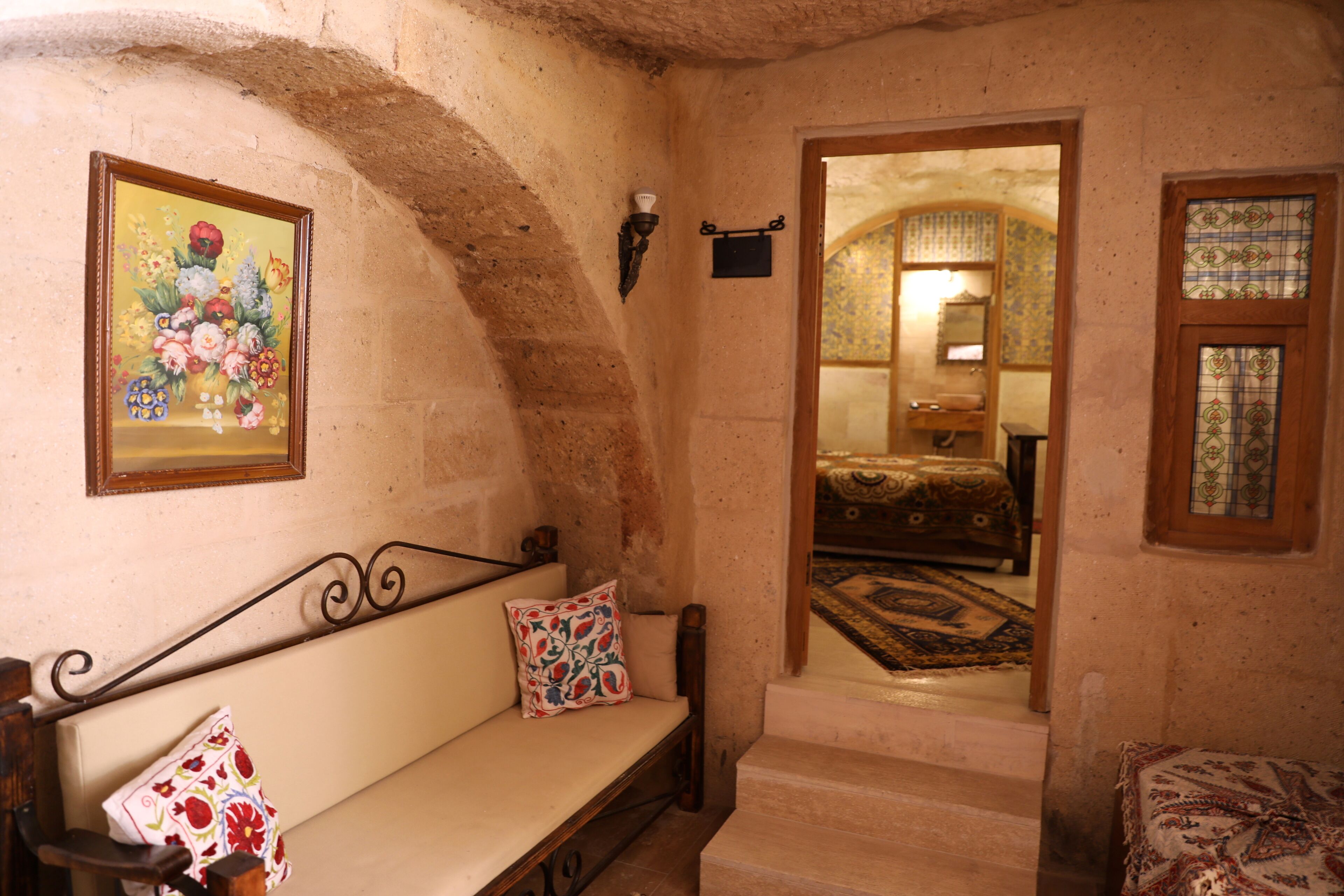 egyptian cotton sheets, premium bedding, desk, soundproofing