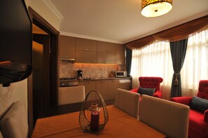 Duplex (with Turkish Bath) | Private kitchen | Electric kettle, cleaning supplies, paper towels