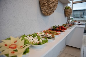 Petit déjeuner buffet compris tous les jours