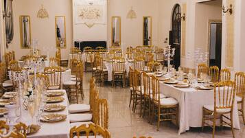 Banquet hall