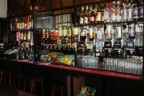 Bar (on property) - Selborne Hotel (Bulawayo)