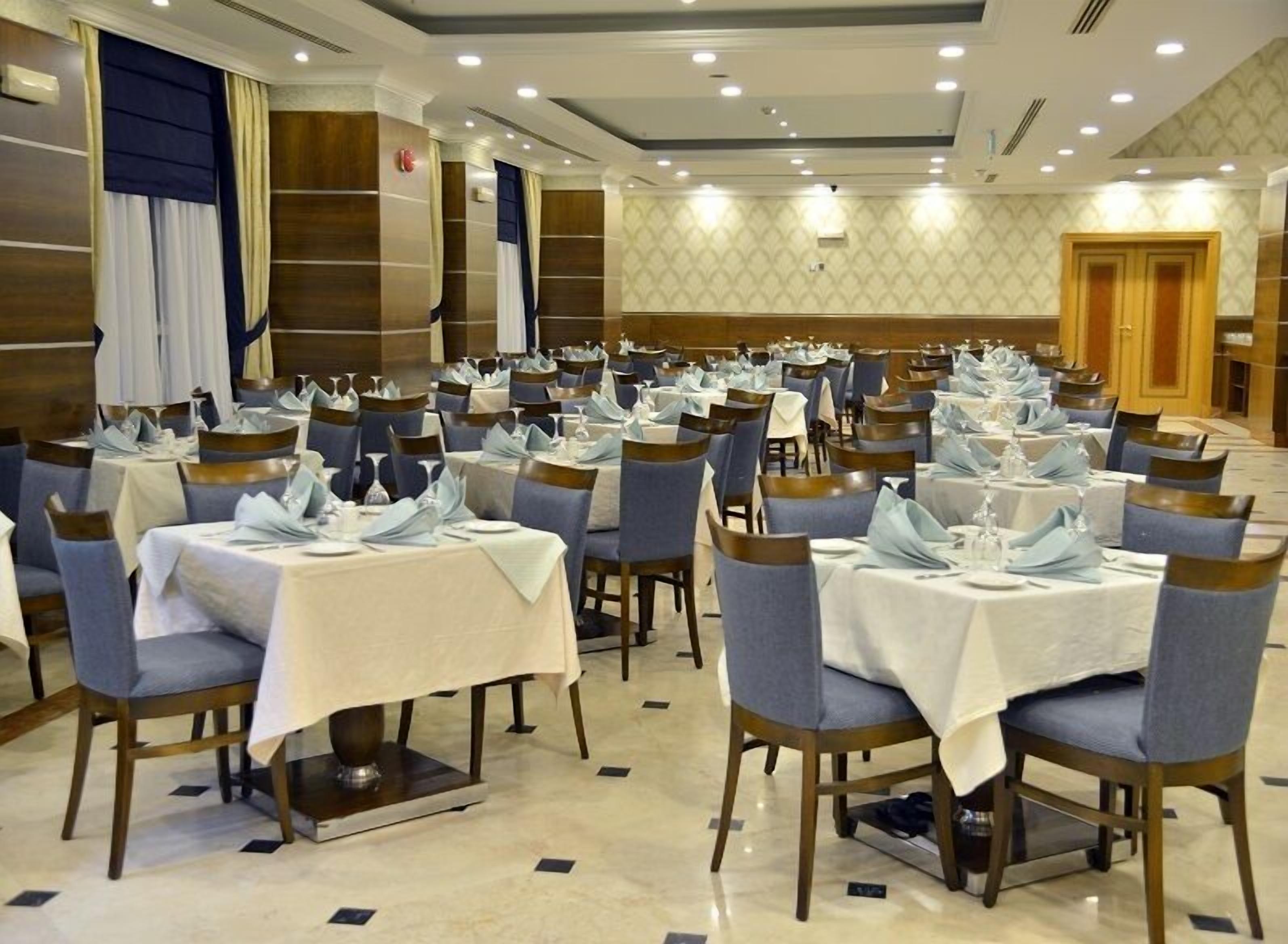 Photo - Nozol Royal Inn Hotel