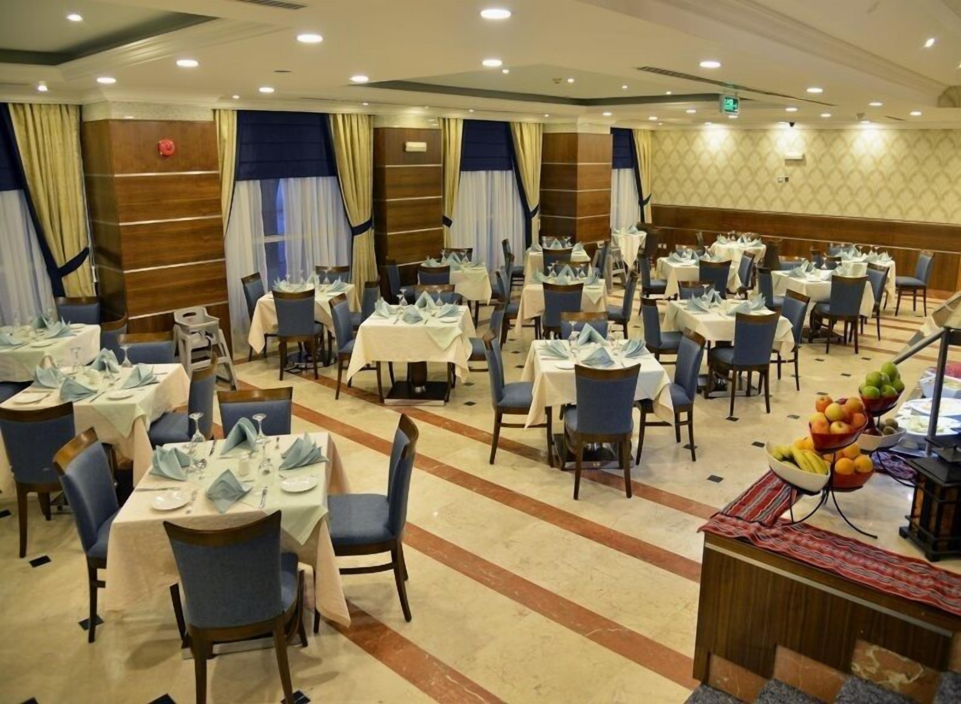 Photo - Nozol Royal Inn Hotel