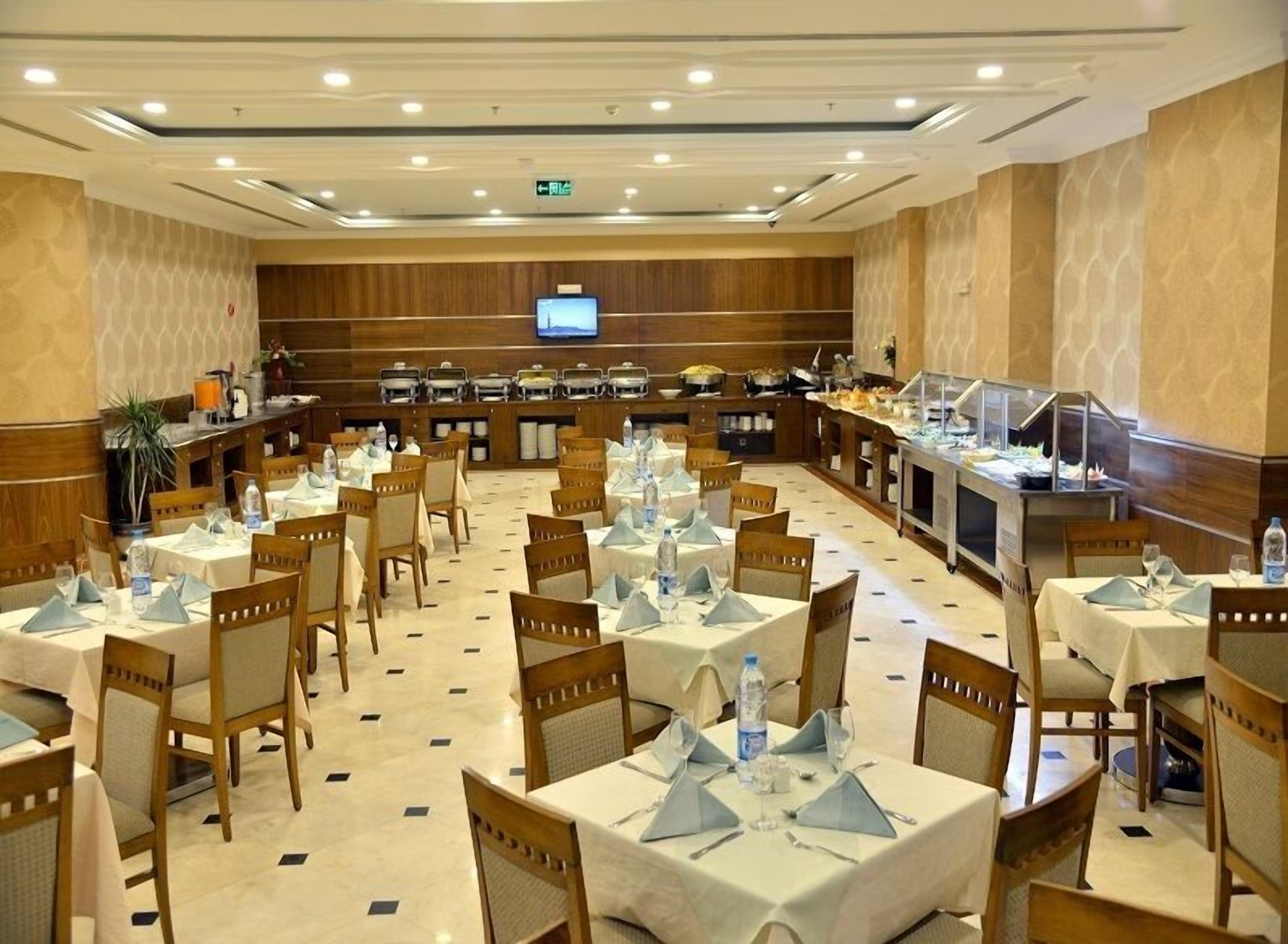 Photo - Nozol Royal Inn Hotel