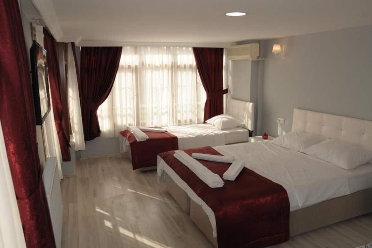 Family Quadruple Room | 1 bedroom, premium bedding, desk, soundproofing