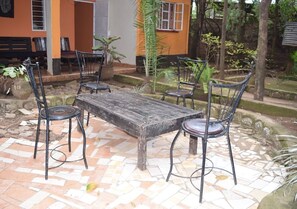 Terrace/patio - Mountainview Backpackers Kisumu (Kisumu)