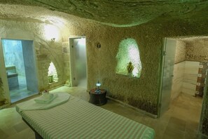 Behandlingsrum til par, sauna, hot stone-massage, deep tissue-massage