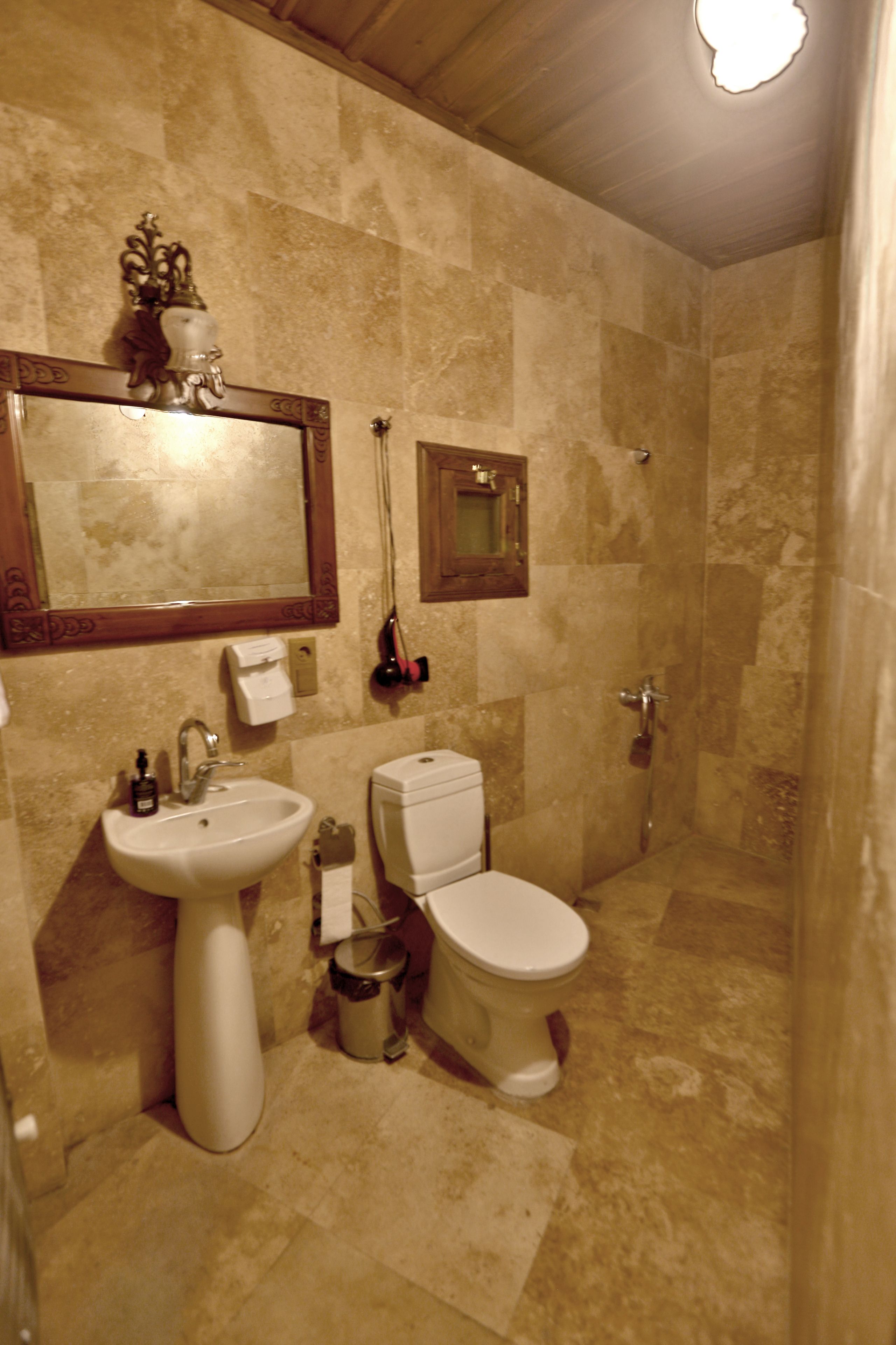deluxe triple room | bathroom | shower, free toiletries, hair dryer, slippers