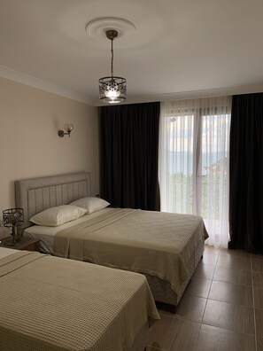 Egyptian cotton sheets, premium bedding, desk, laptop workspace - Marmara Zeytin Hotel (Marmara)