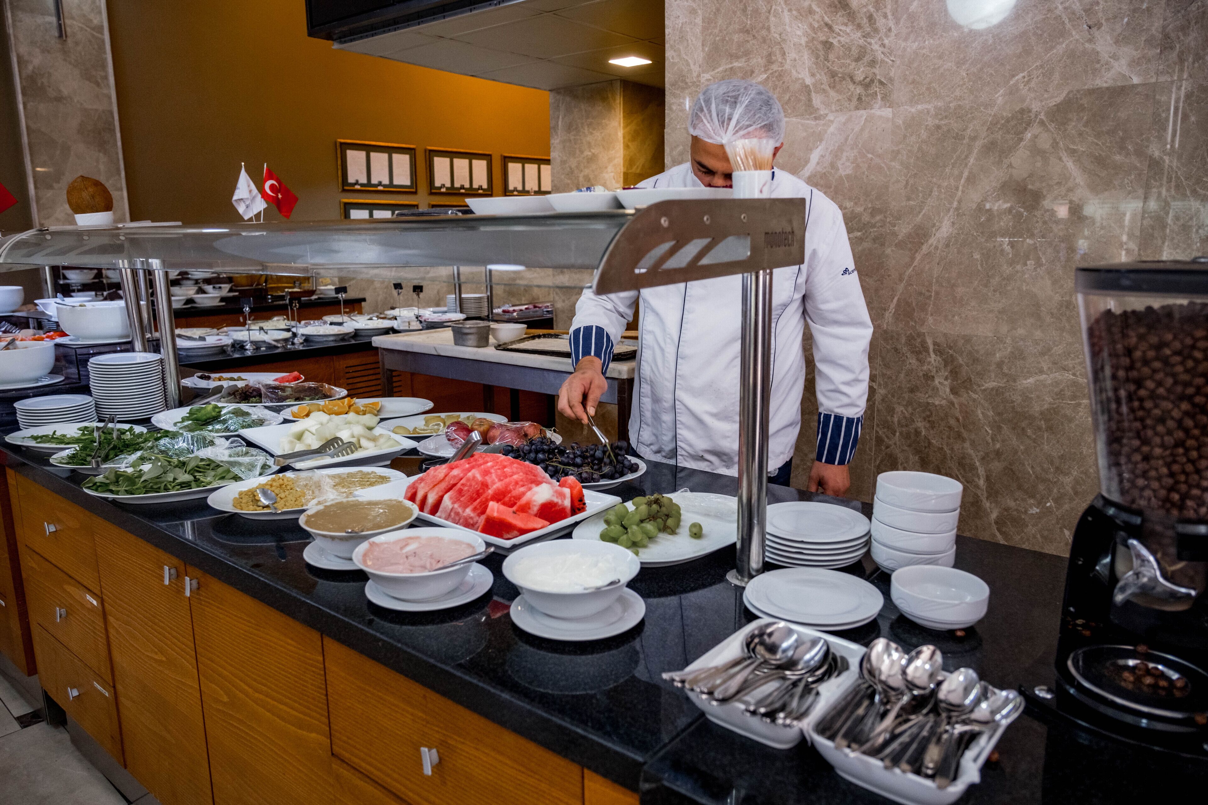 Päivittäinen buffetaamiainen maksusta