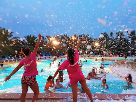 Activités pour enfants. Azureva Saint Cyprien