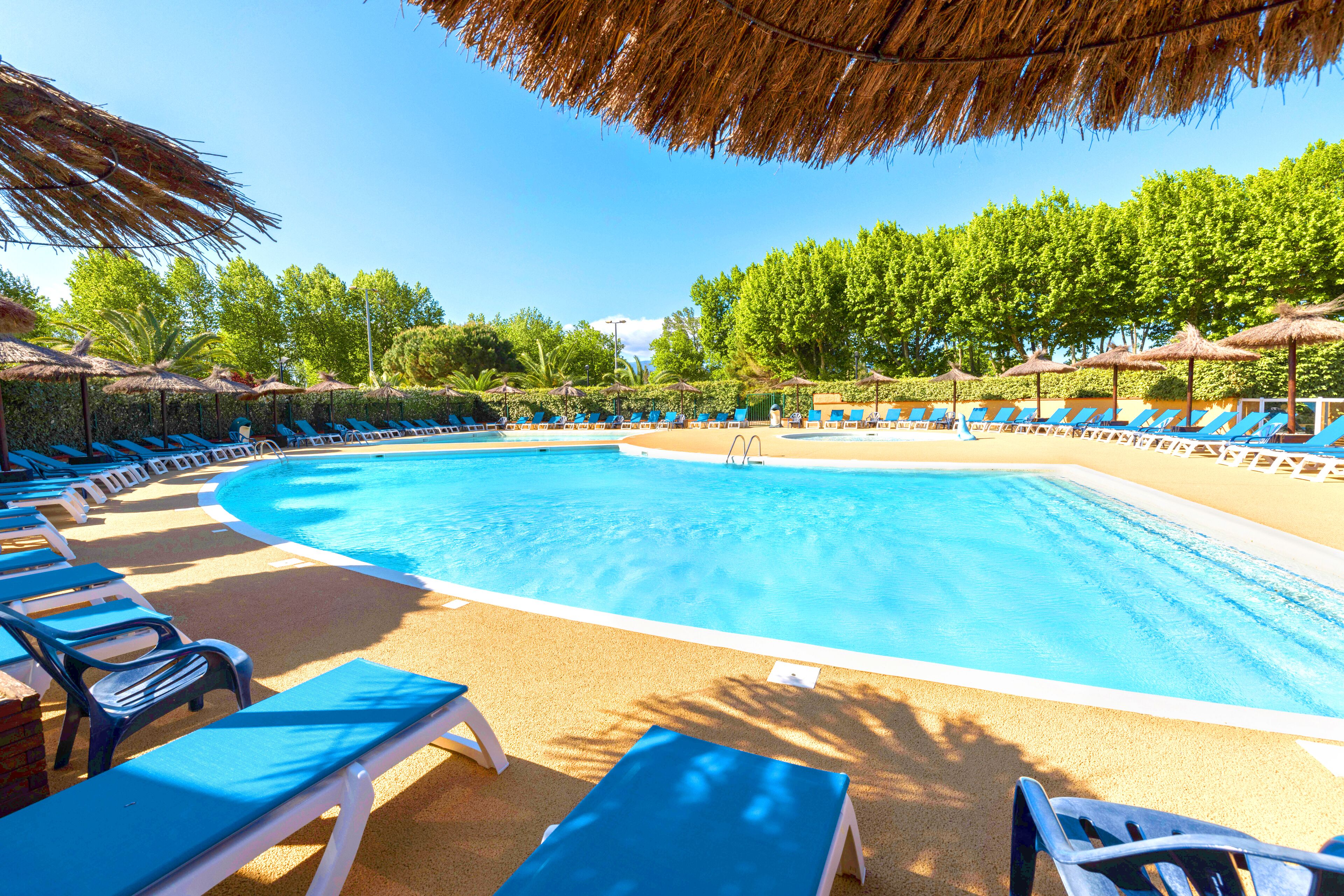 Outdoor pool, pool loungers