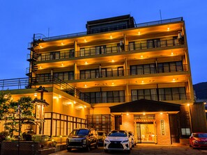 Exterior - Ogiwarakan (Chikuma)