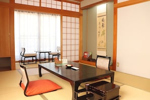 In-room safe, free WiFi, bed sheets - Ogiwarakan (Chikuma)