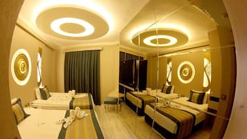 標準雙床房 | 埃及棉床單、高級寢具、迷你吧、書桌