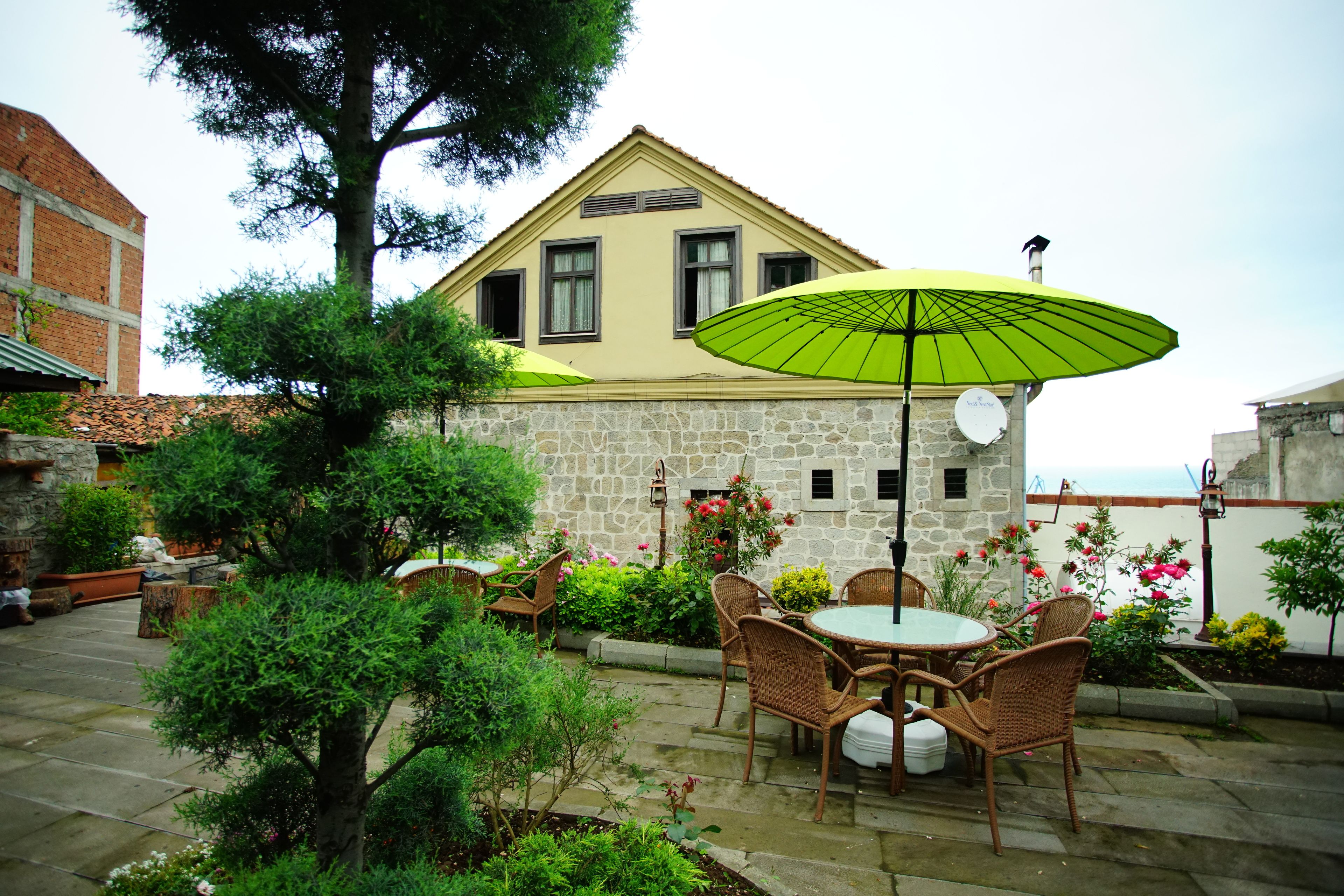 Triple Room, Garden View | Terrace/patio